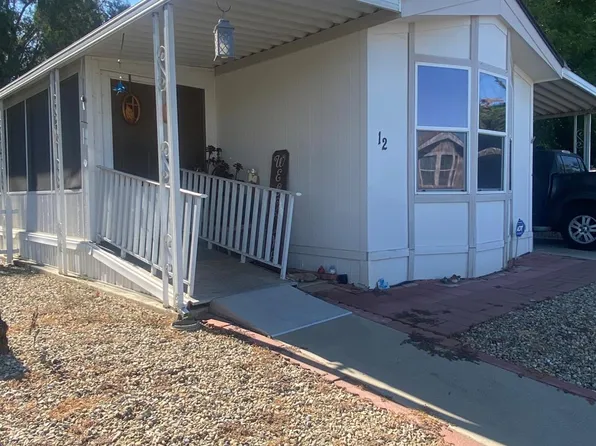 1300 W Olson Ave #12, Reedley, CA 93654