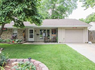 185 White Ave, Lincoln, IL 62656