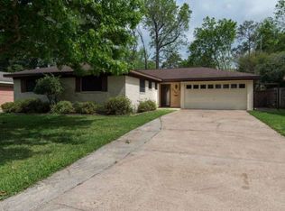 3030 Wier Dr, Beaumont, TX 77706
