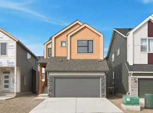 266 S Heartwood Gdns SE, Calgary, AB T3S 0R5