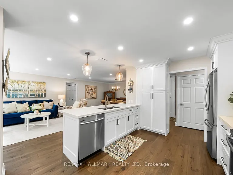 2210 Lakeshore Rd #104 — Photo 20