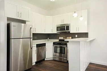 Sold by Matthews Real Estate Investment Services Inc