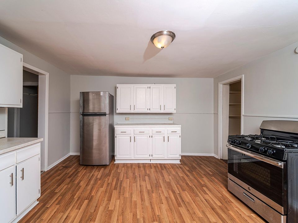 200 Stowe Ave Troy, NY, 12180 Apartments for Rent Zillow