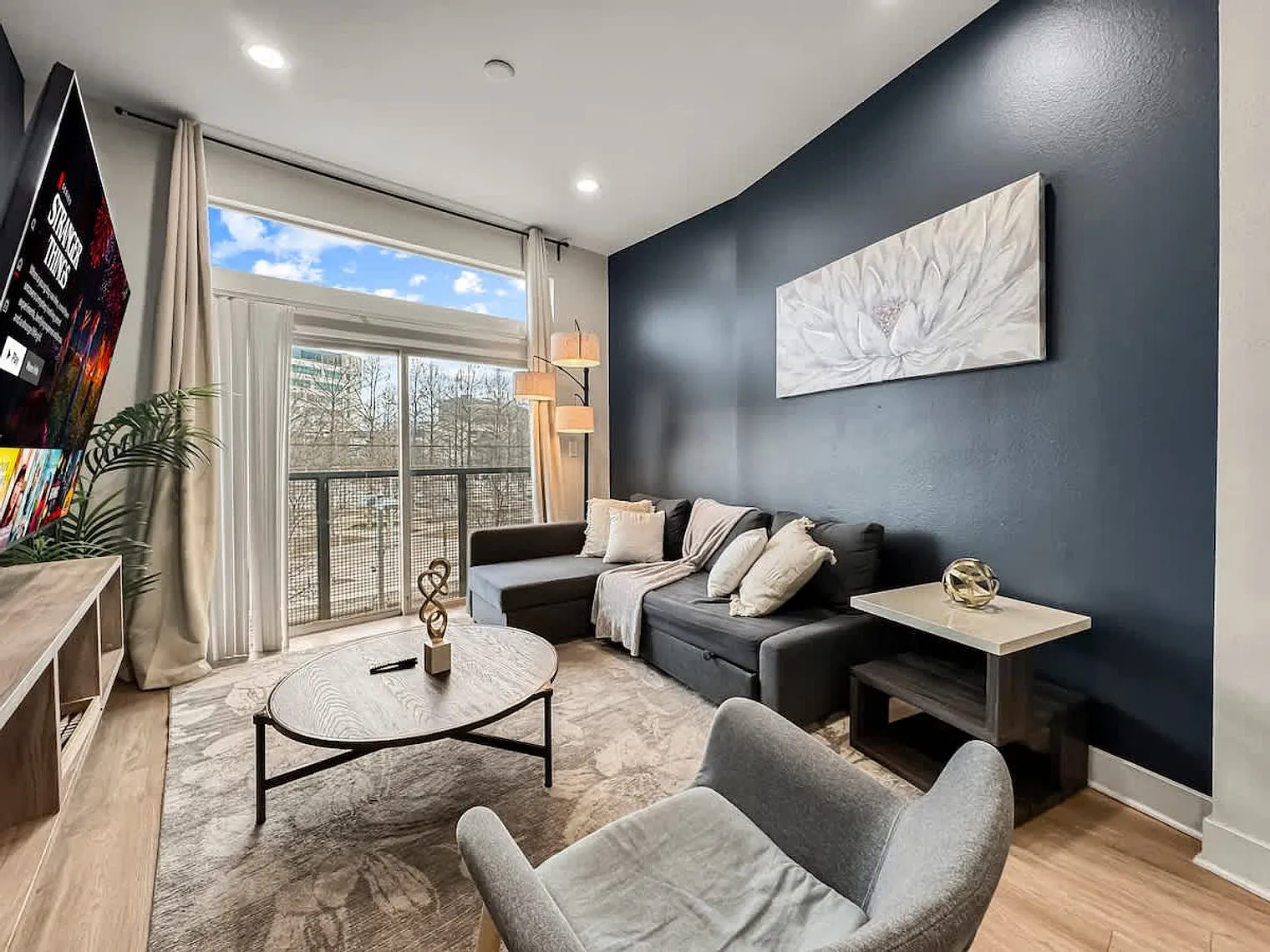 2 bed, 2.0 bath, $2,563 — Photo 2