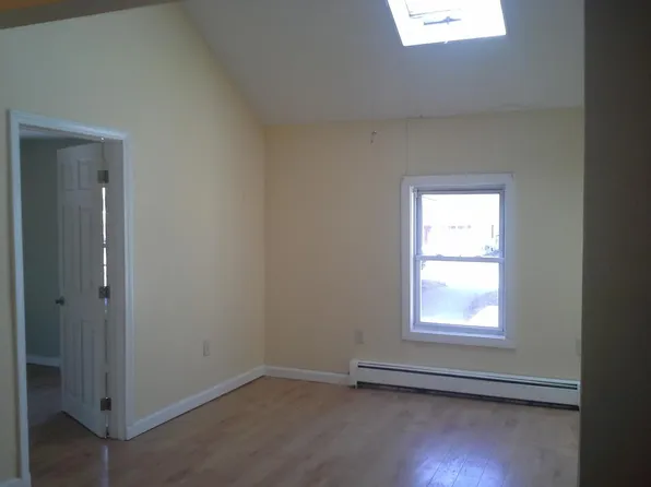 32 W Park St #C, Willimantic, CT 06226