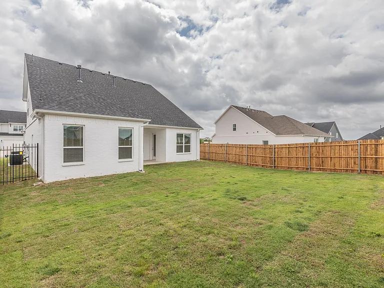 105 Observation Dr W — Photo 42