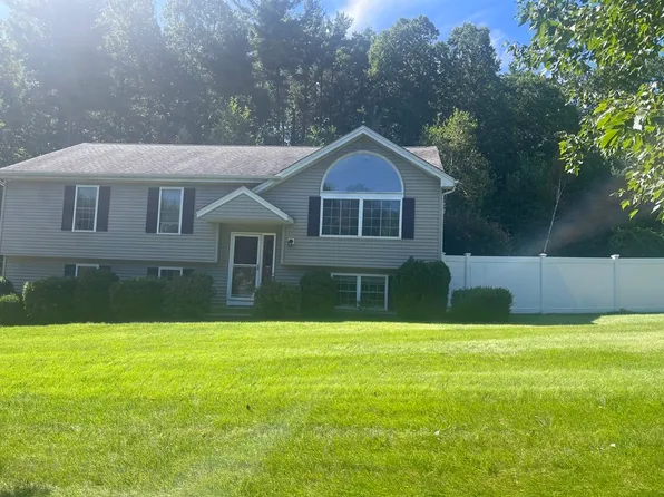 1 Sabina Cir, Rochdale, MA 01542
