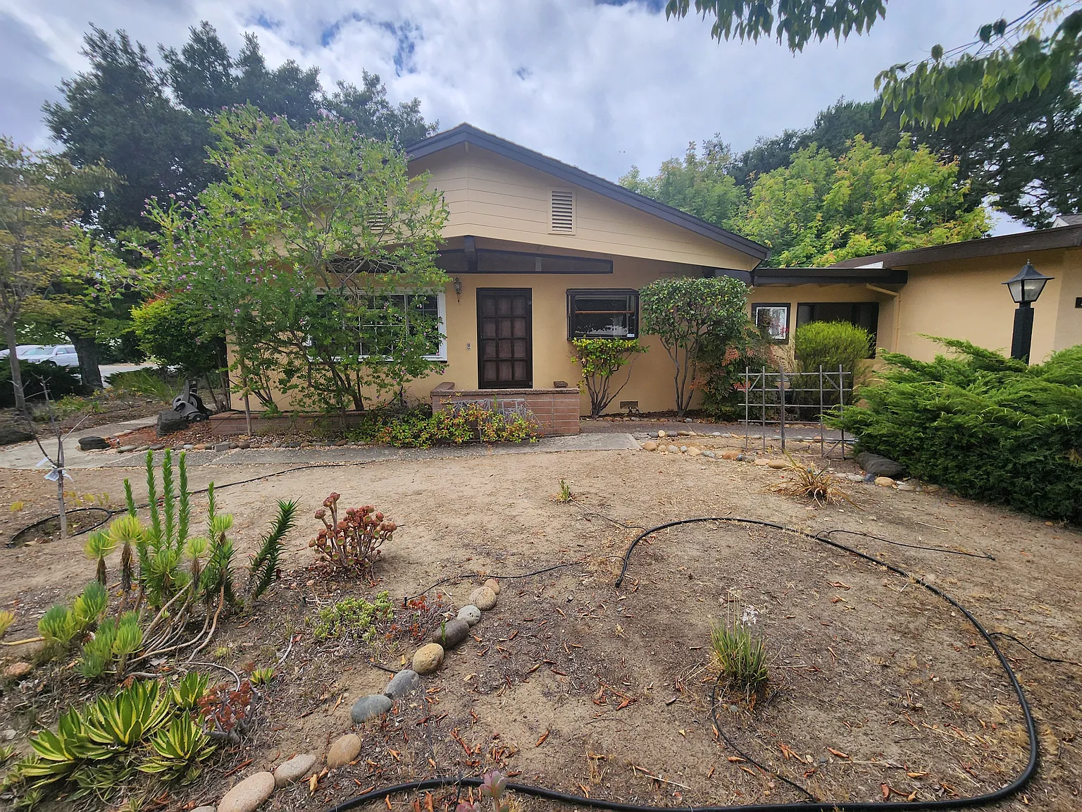 3 bed, 1130 sqft, $5,500 — Photo 2