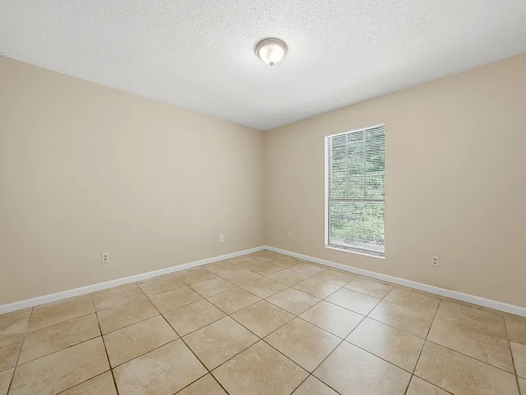 6415 Schoel Ln — Photo 8