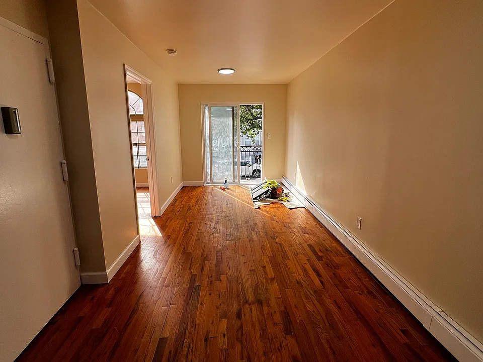 996 Grant Ave #2