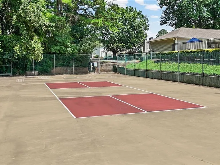 1622 Homestead Trl — Photo 16