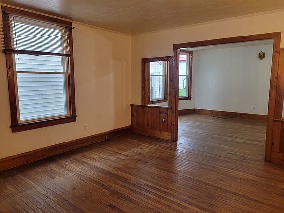5th image of 736 Coleman Ave