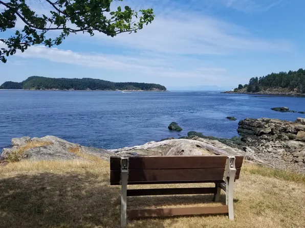 495 Deacon Ln, Southern Gulf Islands, BC V0N 1P0