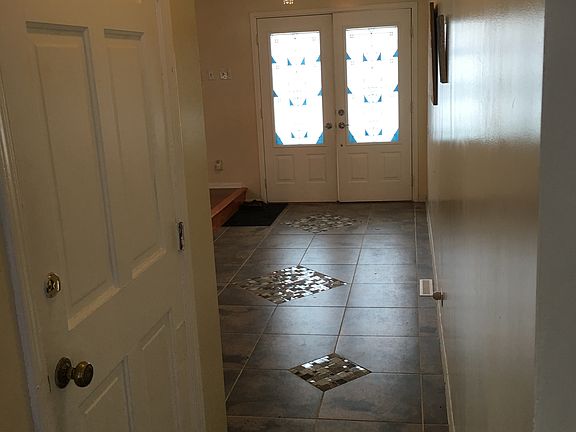 5th image of 1436 Heather Hill Cres
