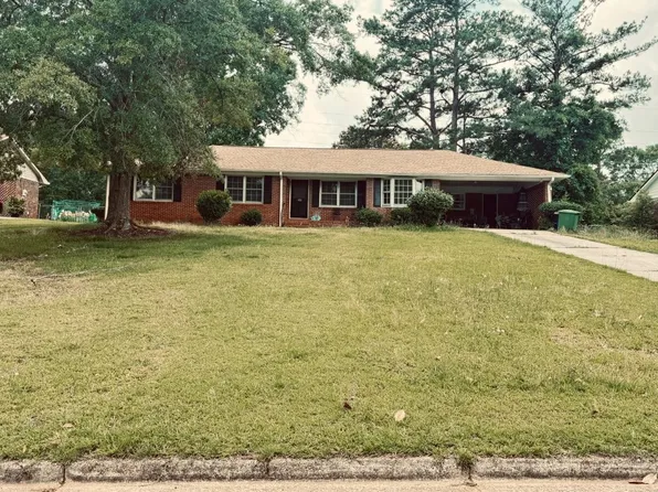 1473 Wesley Dr, Griffin, GA 30224