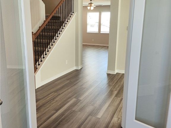 5th image of 1136 Canton Dr