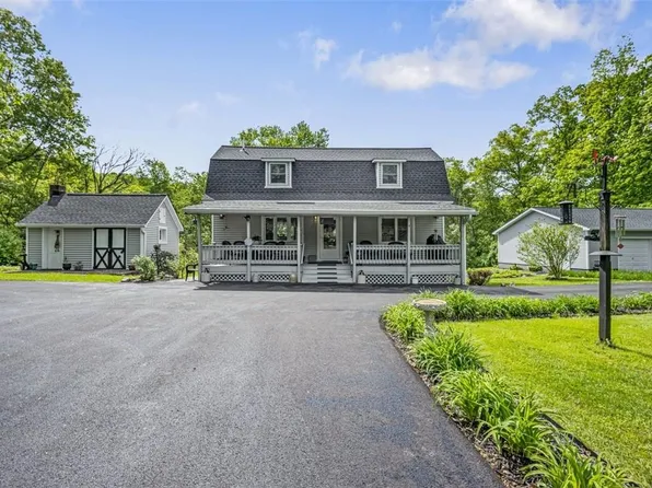 224 State Route 32 N, New Paltz, NY 12561