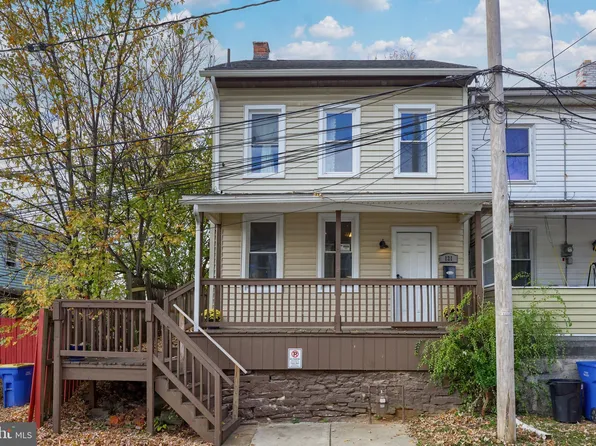 121 Fisher Ave, Middletown, PA 17057