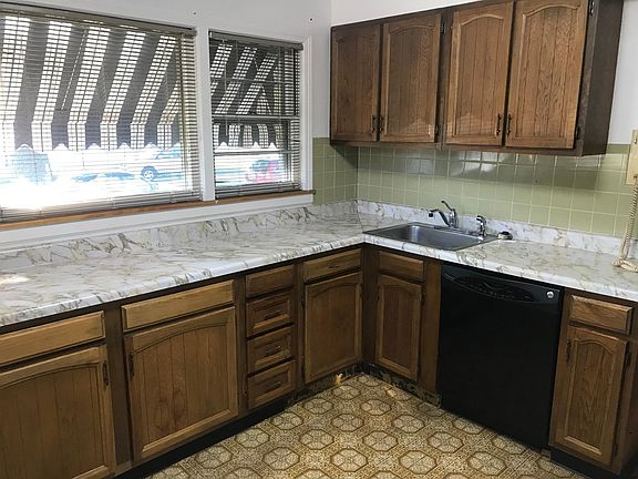 4th image of 9233 Latrobe Ave