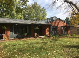 2735 Lynner Dr, Des Moines, IA 50310