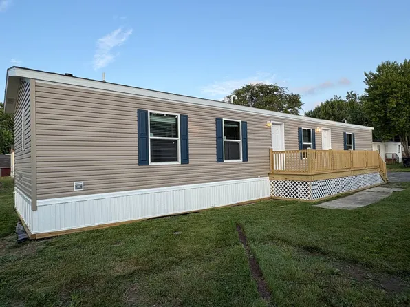 99 Martha Dr, Madison, OH 44057