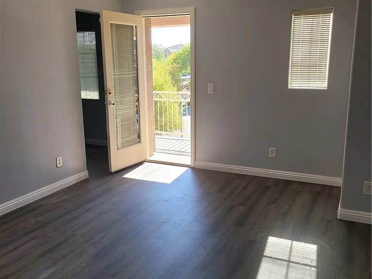 10564 Moultrie Ave — Photo 16
