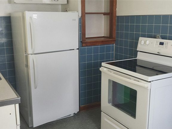 4th image of 102 Belleview St