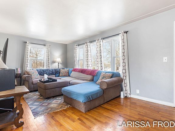 3rd image of 2147 Avon Ave SW