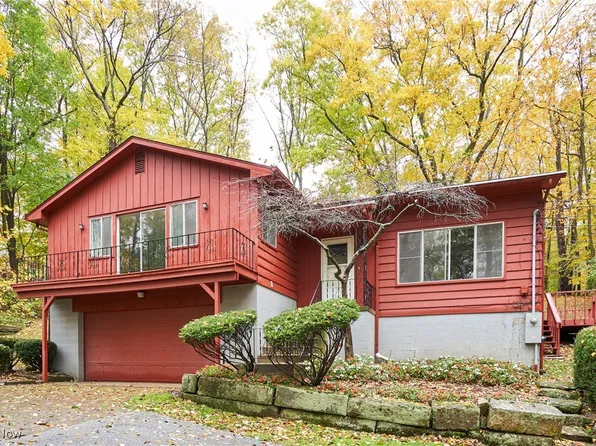 4464 W Bath Rd, Akron, OH 44333