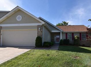 328 Summit Heights Ct, Fenton, MO