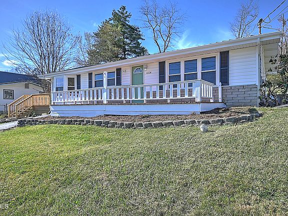 3rd image of 10334 Redwood Cir