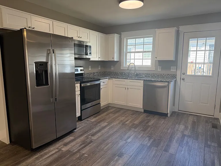 115 Buster Ln #B — Photo 3