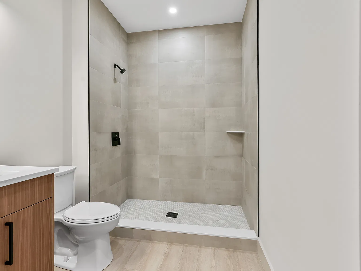 2 bed, 1198 sqft, $3,700 — Photo 4