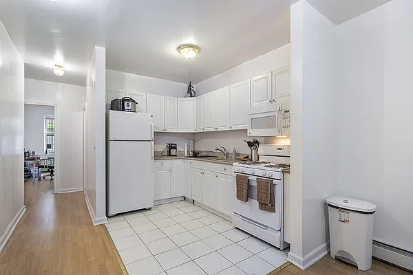 Rented by Halstead Real Estate | media 29