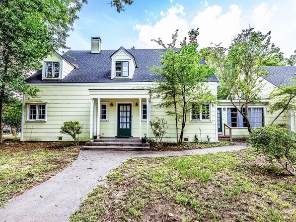 1505 20th St, Huntsville, TX 77340