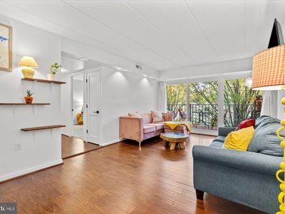 132 Roberts Ln APT 303, Alexandria, VA, 22314