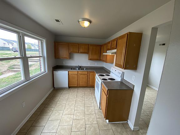 4th image of 633 Anvil Rd
