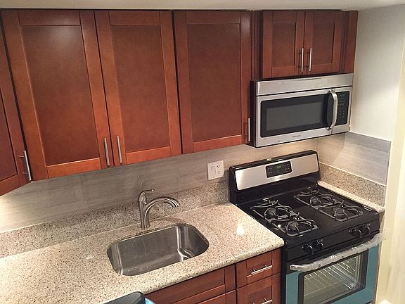 4th image of 13120 SW 92nd Ave #B-317