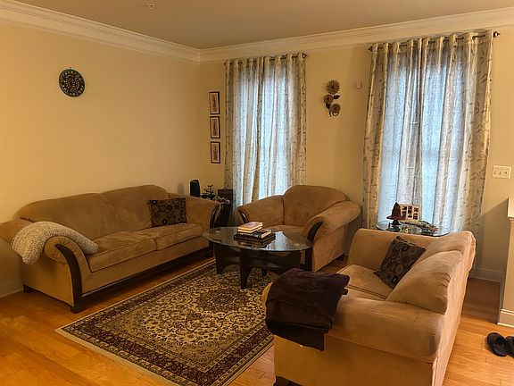2nd image of 22111 Havenworth Ln