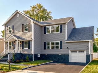 309 New York Ave, Clark, NJ 07066