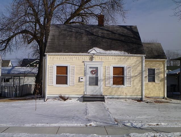 1st image of 1028 Washington Memorial Dr