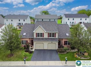 640 Walker Dr, Northampton, PA 18067