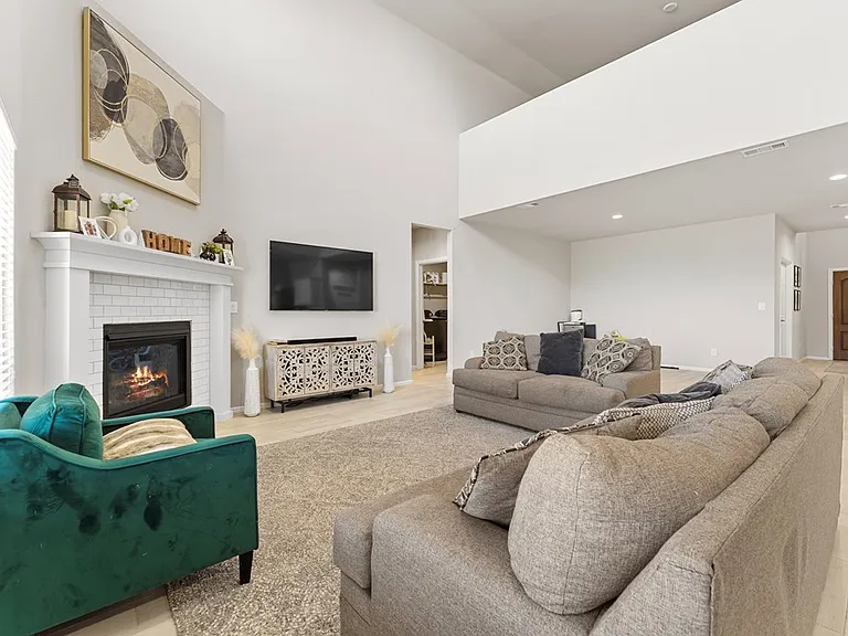 7118 Adenium Rd — Photo 8