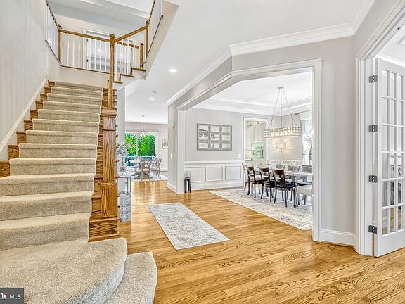 5th image of 2695 Salem Oak Ln