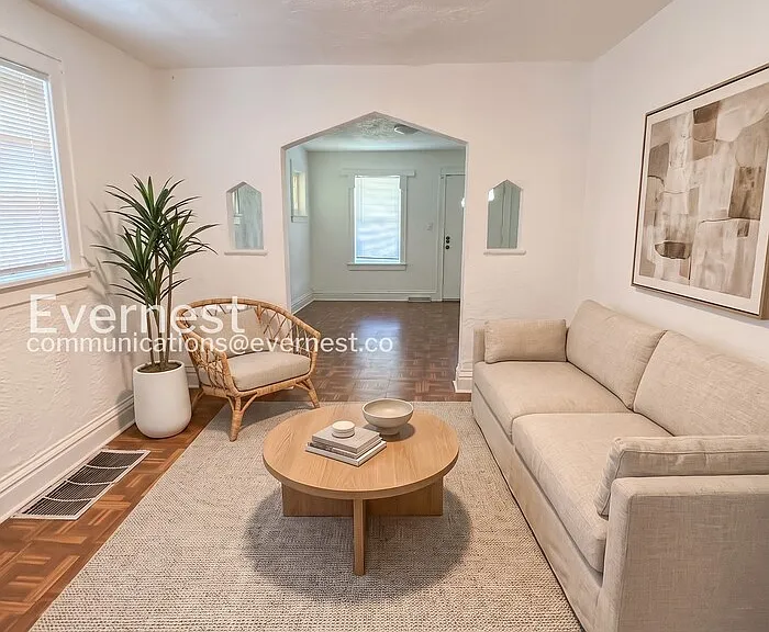 4847 Calvin Ave — Photo 2