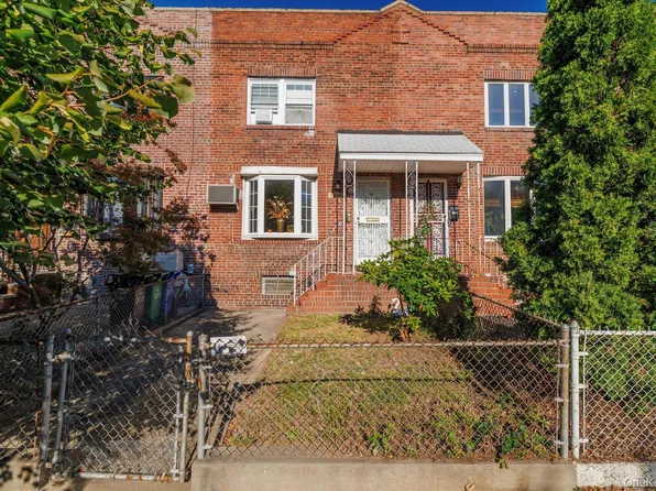 2068 28th Street, Astoria, NY 11105