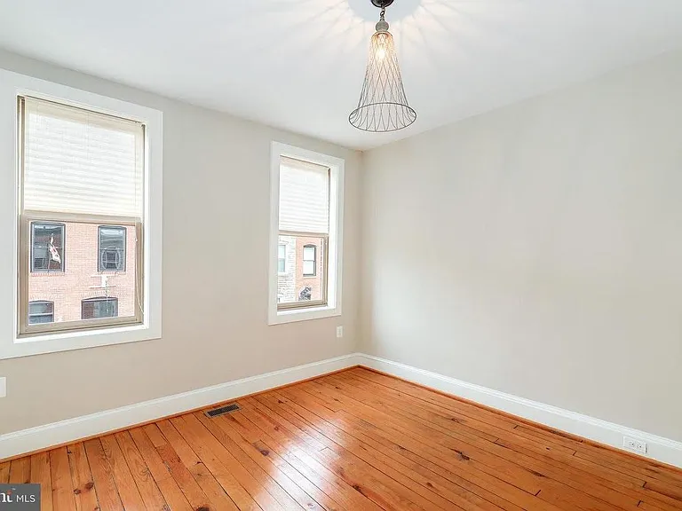 29 N Curley St — Photo 8