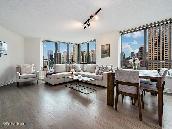 3rd image of 400 N La Salle Dr APT 1702