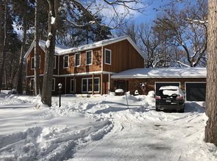 54 Glen Edge Rd, White Bear Lake, MN 55110