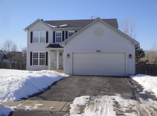 2346 N Tedy Ln, Round Lake Beach, IL